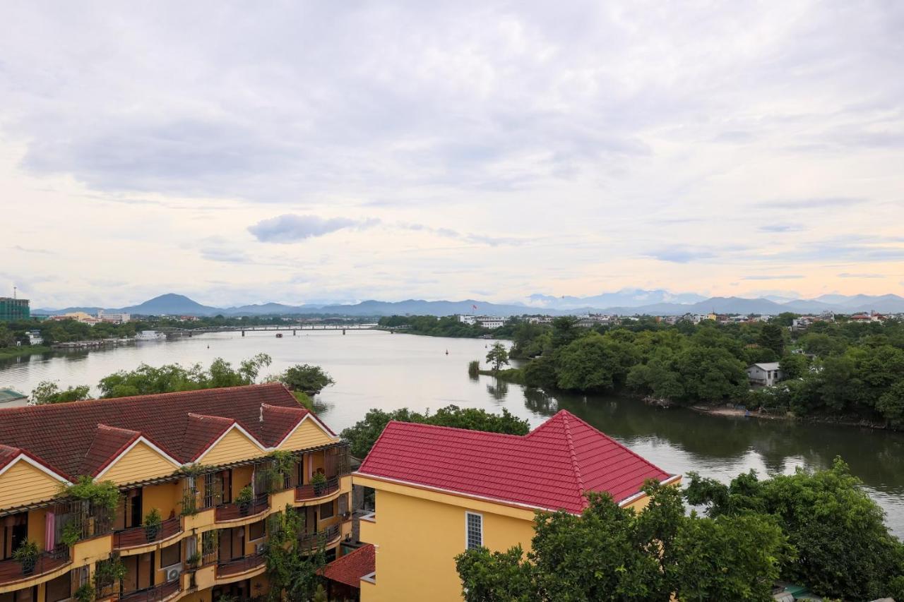 Purple Hue - Charming Riverside ภายนอก รูปภาพ