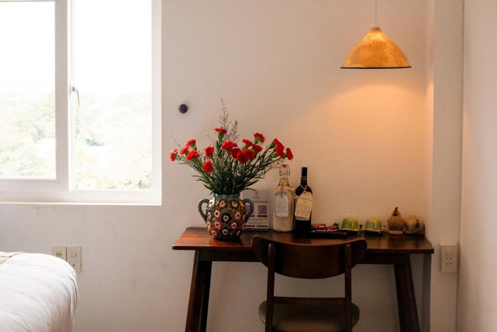 Purple Hue - Charming Riverside ภายนอก รูปภาพ
